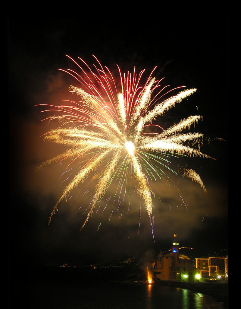 Pyrogandalf, un cielo di Magie - Spettacoli pirotecnici acquatici